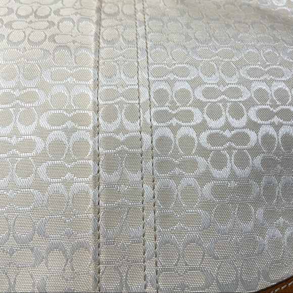 Coach Handbag Shoulder Signature Mini Duffle Ivory leather Brown purse. - Picture 4 of 17